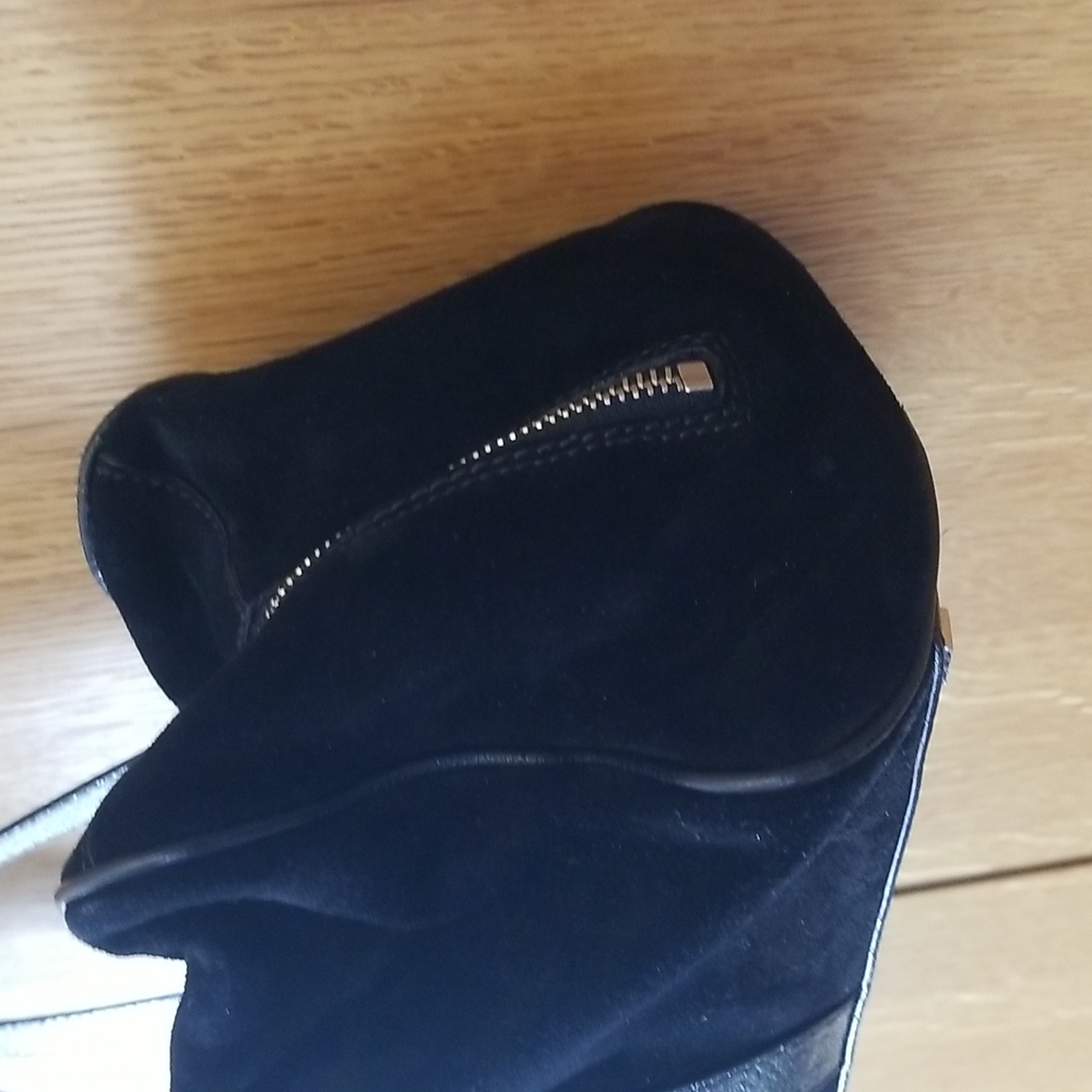Suede Black Shoulder Bag - Picture 5 of 16